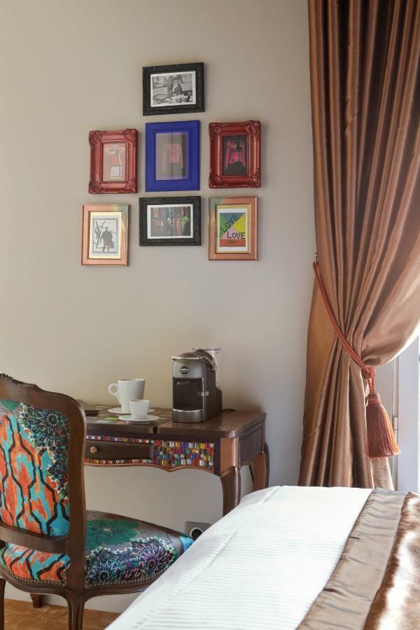 Brit Hotel Privilege Lisieux - La Villa Des Arts Екстериор снимка
