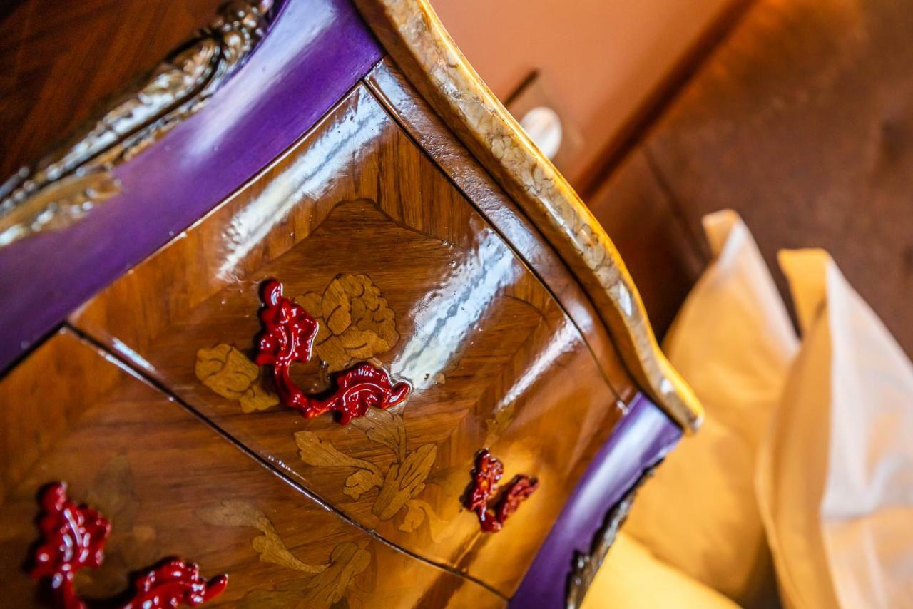 Brit Hotel Privilege Lisieux - La Villa Des Arts Екстериор снимка